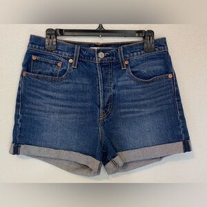 Levi’s Wedgie Jean Shorts